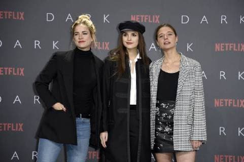 Merle Collet Luise Befort and Svenja Young at the Premiere the NETFLIX Series Dark in Cinema in Zoo Palace Berlin 20 11 2017 Foto:xF.xKernx xFuturexImage