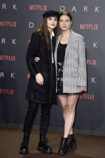 Luise Befort and Svenja Young at the Premiere the NETFLIX Series Dark in Cinema in Zoo Palace Berlin 20 11 2017 Foto:xF.xKernx xFuturexImage