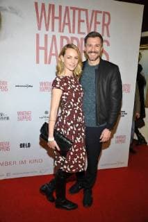 Simone Hanselmann Jochen Watanabe Arrival to Premiere Whatever happens in Cinema Astor Film Lounge in Berlin at 21 11 2017