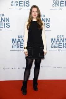 Alice Dwyer at the public premiere from the Man out the Ice in Zoo Palace in Berlin at 21 11 2017
