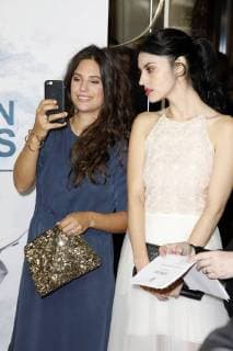 Anna F and Violetta Schurawlow at the Premiere the Movie the Man out the Ice in Zoo Palace Berlin 21 11 2017 Foto:xS.xGabschx xFuturexImage