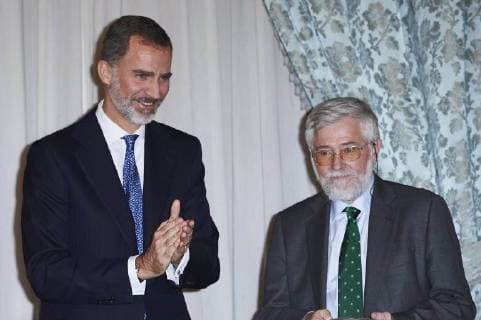 22-11-2017 Spain King Felipe during the 34th edition of the ‘’Francisco Cerecedo’’ journalism award at the Ritz hotel in Madrid. The award was granted to Basque journalist Florencio Dominguez (C), director of the foundation Center for the Memory of the Terrorism Victims No Spain  Copyright: xPPE THORTONx