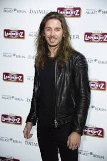 Gil Ofarim at the presentation of the Lambertz Fine Art calendar 2018 in the Friedrichstadtpalast in Berlin on 22.11.2017