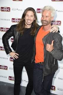 Gil Ofarim Michael Reh at the presentation of the Lambertz Fine Art calendar 2018 in the Friedrichstadtpalast in Berlin on 22.11.2017