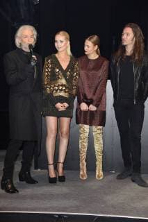 Hermann Buehlbecker Anna Hiltrop Cosima Auermann Gil Ofarim at the presentation of the Lambertz Fine Art calendar 2018 in the Friedrichstadtpalast in Berlin on 22.11.2017
