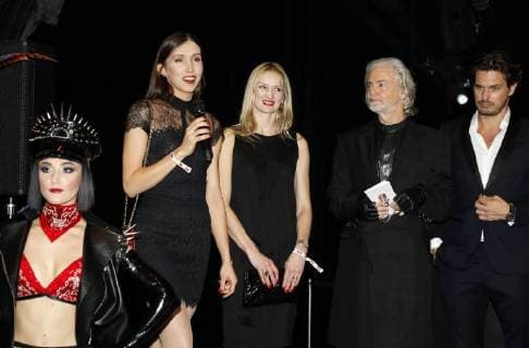 at the LAMBERTZ Fine Art calendar presentation in the Friedrichstadtpalast Berlin