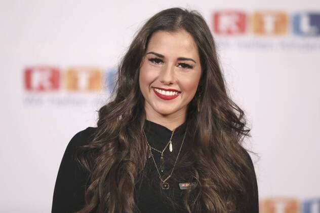 Sarah Lombardi at the 22 RTL Spendenmarathon in the Studio 3 of the MP Medienpark NRW Cologne Hürth 23 11 2017 Foto:xC.xHardtx xFuturexImage