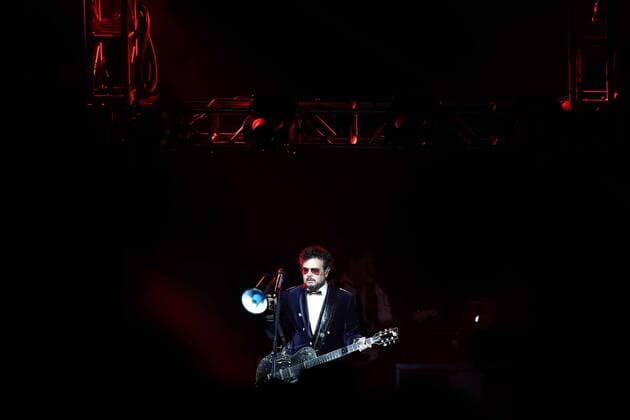 November 22, 2017 - EUM20171124ESP08.JPG.CIUDAD DE Mo°XICO, Concert Concierto-Aleks Syntek.-Aspectos del concierto del cantante mexicano Aleks Syntek, en el foro Plaza Condesa ubicado en la colonia Roma de la Ciudad de Mexico, este 24 de noviembre de 2017, el cual se realizaroÂ­a este 20 de septiembre de 2017, pero fuer reprogramado debido a los acontecimientos del sismo registrado el 19 de septiembre. Foto: Agencia EL UNIVERSAL AFBV  - ZUMAu78_ 20171122_zaf_u78_115 Copyright: xValentexRosasx