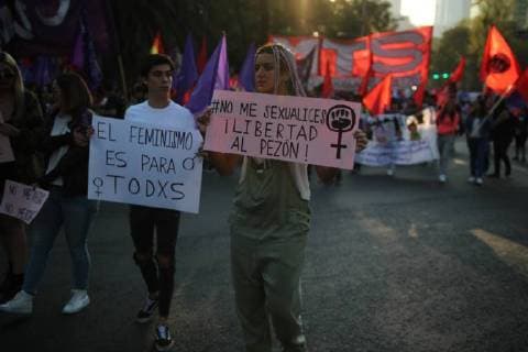 November 26, 2017 - Mexico City, Mexico - Women march marking the International Day for the Elimination of Violence against Women, in Mexico City, Saturday, Nov. 25, 2017. They are demanding justice in the face of the many missing and murder cases against women, that have not been resolved by Mexican authorities. Mexico City Mexico  - ZUMAn230 20171126_zaa_n230_008 Copyright: xEmilioxEspejelx