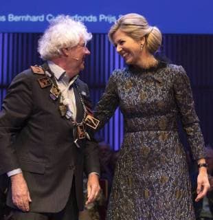 27-11-2017 Amsterdam Queen Maxima during the Prince Bernhard Cultuurfonds award at the Muziekgebouw aan ’t IJ in Amsterdam. The award, 150.000 euro, was presented to writer Geert Mak.  Copyright: xPPE WERFx