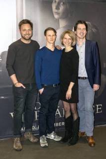 Christoph Letkowski Oliver Kienle Frida Lovisa Hamann and Markus Reinecke at the special screening of the movie The four-handed in the Cinemaxx Berlin Potsdamer Platz Berlin 27 11 2017 Foto:xK.xWernerx xFuturexImage