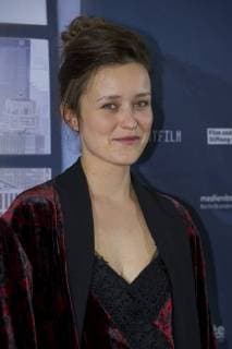 Tinka FUERST Prince Actress on the Red Carpet Red Carpet Show Film Premiere Forget about Nick 28 11 2017 in the Lichtburg in Essen