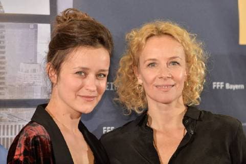 Premiere of the feature film FORGET ABOUT NICK in Essen Actress Tinka Fürst left and actress Katja Riemann right on 28 11 2017 at the premiere of the movie Forget about Nick at the Lichtburg in Essen FORGET ABOUT NICK is the latest film by the renowned and award-winning director Margarethe von Trotta xAGx