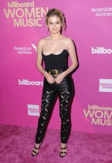 November 30, 2017 - Hollywood, CA, U.S. - 30 November 2017 - Hollywood, California - Selena Gomez. Billboard Women in Music 2017 held at The Ray Dolby Ballroom. Photo Credit: AdMedia Hollywood U.S. - ZUMAa123 20171130_zaa_a123_003 Copyright: xBirdiexThompsonx