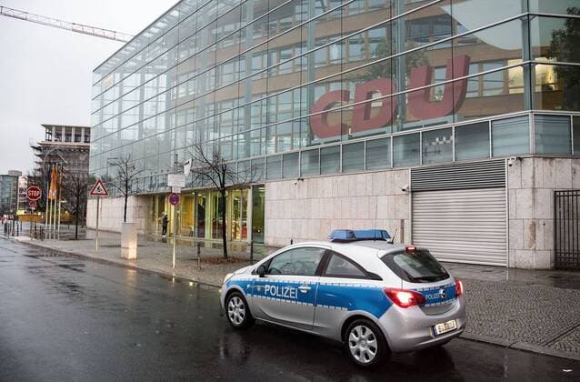 25 11 2017 xfux Politics View Konrad Adenauer House Federal Center of the CDU v l Exterior of the Konrad Adenauer House of the Federal Center of the CDU Christian Democratic Union of Germany on 25 11 2017 in Berlin A police car police is in front of the party headquarters Politics Konrad Adenauer Haus Federal center of the CDU