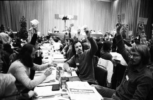 Bundesparteitag Die Gruenen 1980 DEU, Deutschland, Dortmund: Bundesparteitag Die Gruenen in der Westfalenhalle am 21.06.1980 in Dortmund. DEU, Germany, Dortmund: The Green Party in the Westfalenhalle on June 21, 1980 in Dortmund. NRW