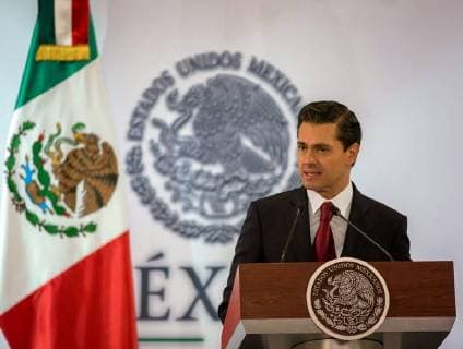 December 2, 2017 - Mexico, Mexico, MEXICO - President Enrique Pena Nieto meets with government employees and public servants on Saturday December 2, 2017 in the National Palace in Mexico City to highlight his government accomplishments and to reiterate his goals for next year, which is his last year. Mexico MEXICO - ZUMAp124 20171202_zaa_p124_005 Copyright: xJuanxCarlosxMoralesx