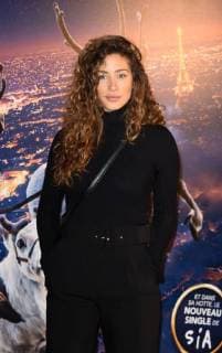 Manon Azem CELEBRITES : Avant premiere du film Santa et Cie - Paris - 03 12 2017 FedericoPestellini Panoramic 