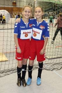Laila and Rosa Meinecke bem Charity football game kicking with heart 2017 in the Alsterdorfer sports hall Hamburg 03 12 2017 Foto:xC.xTamckex xFuturexImage