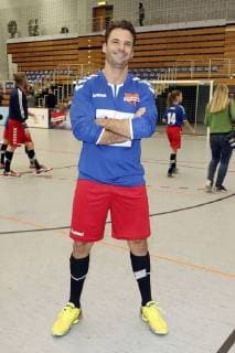 Stephan Luca bem Charity football game kicking with heart 2017 in the Alsterdorfer sports hall Hamburg 03 12 2017 Foto:xC.xTamckex xFuturexImage