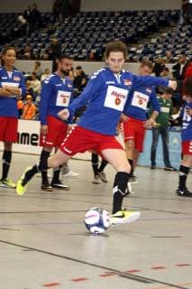 Tilman Pörzgen bem Charity football game kicking with heart 2017 in the Alsterdorfer sports hall Hamburg 03 12 2017 Foto:xC.xTamckex xFuturexImage