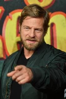 Henning BAUM Actor Gestik shows single image Angled single portrait Portrait Portrait Portrait World premiere BURG SCHRECKENSTEIN Red Carpet Red Carpet on 03 12 2017