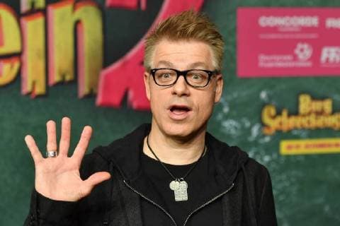 Michael MITTERMEIER Comedian Gestik Single image single image portrait portrait world premiere BURG SCHRECKENSTEIN Red Carpet Red Carpet on 03 12 2017