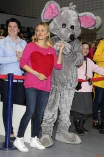 Nova Meierhenrich at the charity soccer game Kicken mit Herz 2017 in the Alsterdorfer sports hall Hamburg 03 12 2017 Foto:xgbrcix xFuturexImage