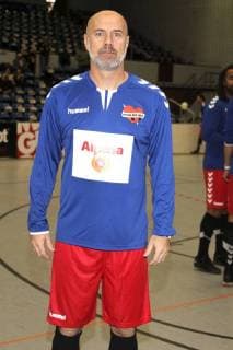 Sergej Barbarez bem charity football game kicking with heart 2017 in the Alsterdorfer sports hall Hamburg 03 12 2017 Foto:xgbrcix xFuturexImage