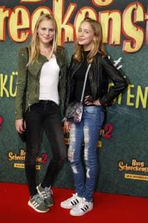Jolina Marie Ledl and Ayana Ledl at the premiere of the movie Burg Schreckenstein 2 at the Mathäser Filmpalast Munich 03 12 2017 Foto:xD.xBedrosianx xFuturexImage