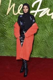 Halima Aden at the 2017 Fashion Awards at the Royal Albert Hall London 04 12 2017 Halima Aden  Foto:xS.xVasx xFuturexImage
