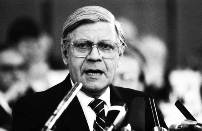 SPD- Parteitag 1982 DEU, Deutschland, München: SPD-Parteitag April 1982. Helmut Schmidt DEU, Germany, Munich: SPD party April 1982. Bayern