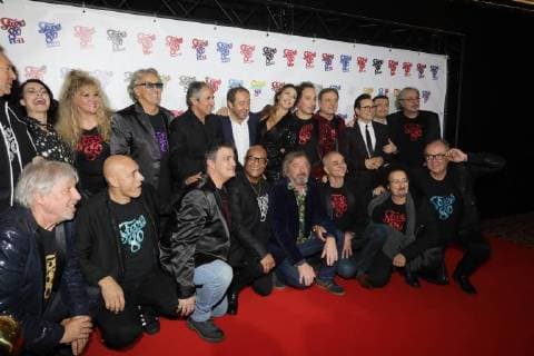 PETER & SLOANE LIO PATRICK HERNANDEZ EMILE & IMAGES RICHARD ANCONINA PATRICK TIMSIT SABRINA JEAN MARC GENEREUX PATRICK HERNANDEZ BRUNO LOCHET THOMAS LANGMANN PHIL BARNEY DEBUT DE SOIREE COOKIE DINGLER JEAN PIERRE MADER NEWS: Avant premiere STARS 80, La suite - Paris - 05 12 2017 CleaCastel Panoramic 
