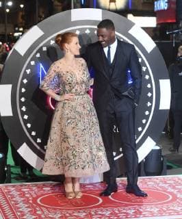 Bilder des Tages American actress Jessica Chastain and british actor Idris Elba attend the premiere of Molly s Game at Vue west End in London on December 6, 2017.  LON20171206115 RUNExHELLESTAD