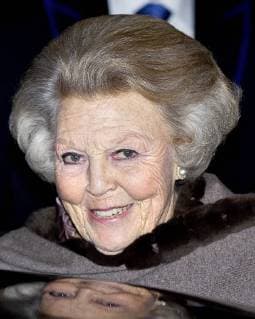 06-12-2017 Amsterdam Princess Beatrix during the Prince Claus award 2017 in Amsterdam. Brazilian filmmaker and rights activist Vincent Carelli and the Chinese designer new media and environmental activist Ma Jun received the award.  Copyright: xPPE poolx