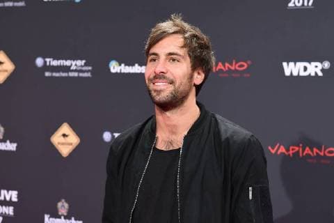 1LIVE Krone 2017 on 07 12 2017 in the Jahrhunderthalle in Bochum Max Giesinger xRx