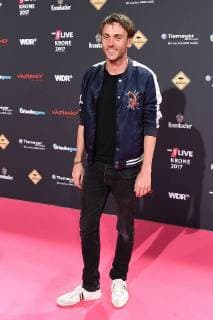 1LIVE Krone 2017 on 07 12 2017 in the Jahrhunderthalle in Bochum Clueso xRx