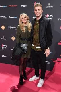 1LIVE Krone 2017 on 07 12 2017 in the Jahrhunderthalle in Bochum Christoph Kramer with girlfriend Celina xRx