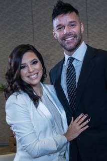 Singer Ricky Martin (R) and actress Eva Longoria (L) participate at the charity gala of the Global Gift Humanitarian Award in Miami, USA, 07 December 2017. The gala is held to raise funds in favor of Puerto Rico and is hosted by actress Eva Longoria and Puerto Rican singer Ricky Martin, who from the hand of their foundations have provided aid to the island. Humanitarian award Global Gift gala in Miami !ACHTUNG: NUR REDAKTIONELLE NUTZUNG!  Copyright: xGiorgioxVierax GIO10 20171208-636483062233582632