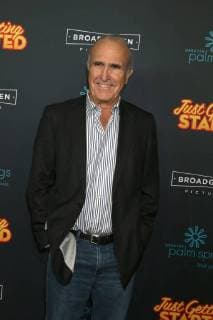 LOS ANGELES - DEC 7: Ron Shelton at the Just Getting Started Premiere at ArcLight Hollywood on December 7, 2017 in Los Angeles, CA  Copyright: xKathyxHutchinsx xIPAx xHutchinsxPhotox
