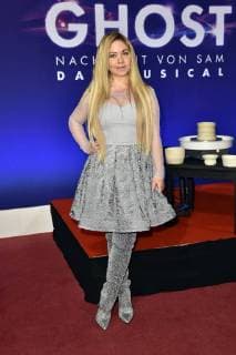Nadine Trompka at the gala Premiere of Ghost The Musical at the Stage Theater of the West Berlin 07 12 2017 Foto:xN.xKubelkax xFuturexImage