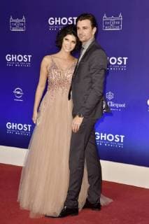 Micaela Schäfer with friend Felix Steiner at the gala Premiere of Ghost The Musical at the Stage Theater of the West Berlin 07 12 2017 Foto:xN.xKubelkax xFuturexImage