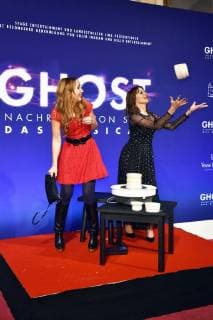 Claudia Campus and Jean Bork at the gala Premiere of Ghost The Musical at the Stage Theater of the West Berlin 07 12 2017 Foto:xN.xKubelkax xFuturexImage