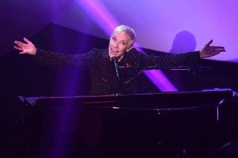 German Sustainability Award 2017 on 08 12 2017 at the Maritim Hotel in Düsseldorf Annie Lennox xRx