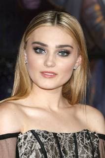 Meg Donnelly at the Star Wars The Last Jedi Movie Premiere on 9 12 2017 in Los Angeles Star Wars The Last Jedi World Premiere in Los Angeles 2017