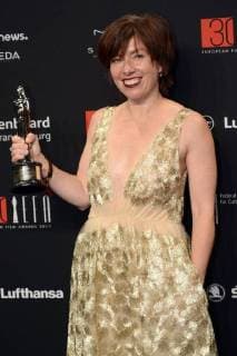 Katarzyna Lewinska with the award for the best costume design in Pokot The track at the award ceremony of the 30 European Film Award 2017 at the Haus der Berliner Festspiele Berlin 09 12 2017 Foto:xC.xNiehausx xFuturexImage