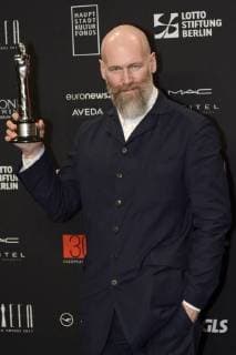 Mikhail Krichman receives the Best Camera Award from Nelyubov at the 30th European Film Awards 2017 at the Haus der Berliner Festspiele Berlin 09 12 2017 Foto:xC.xNiehausx xFuturexImage