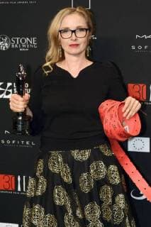 Julie Delpy awarded the prize for Best European Performance in World Cinema at the 30th European Film Awards 2017 at the Haus der Berliner Festspiele Berlin 09 12 2017 Foto:xC.xNiehausx xFuturexImage