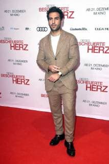 Elyas M Barek at the premiere of the movie This stupid heart in the Mathäser Filmpalast Munich 11 12 2017 Foto:xP.xSchönbergerx xFuturexImage