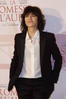La Promesse de l Aube Premiere in Paris Charlotte Gainsbourg CELEBRITES : Avant Premiere la Promesse de l Aube - Paris - 12 12 2017 MichaelBaucher Panoramic 